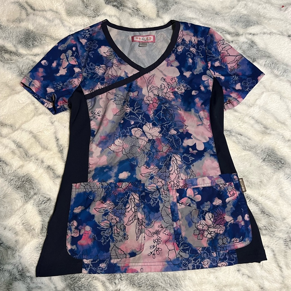 XSmall Koi by Kathy Peterson V-Neck Comfort Stretch Scrub Top